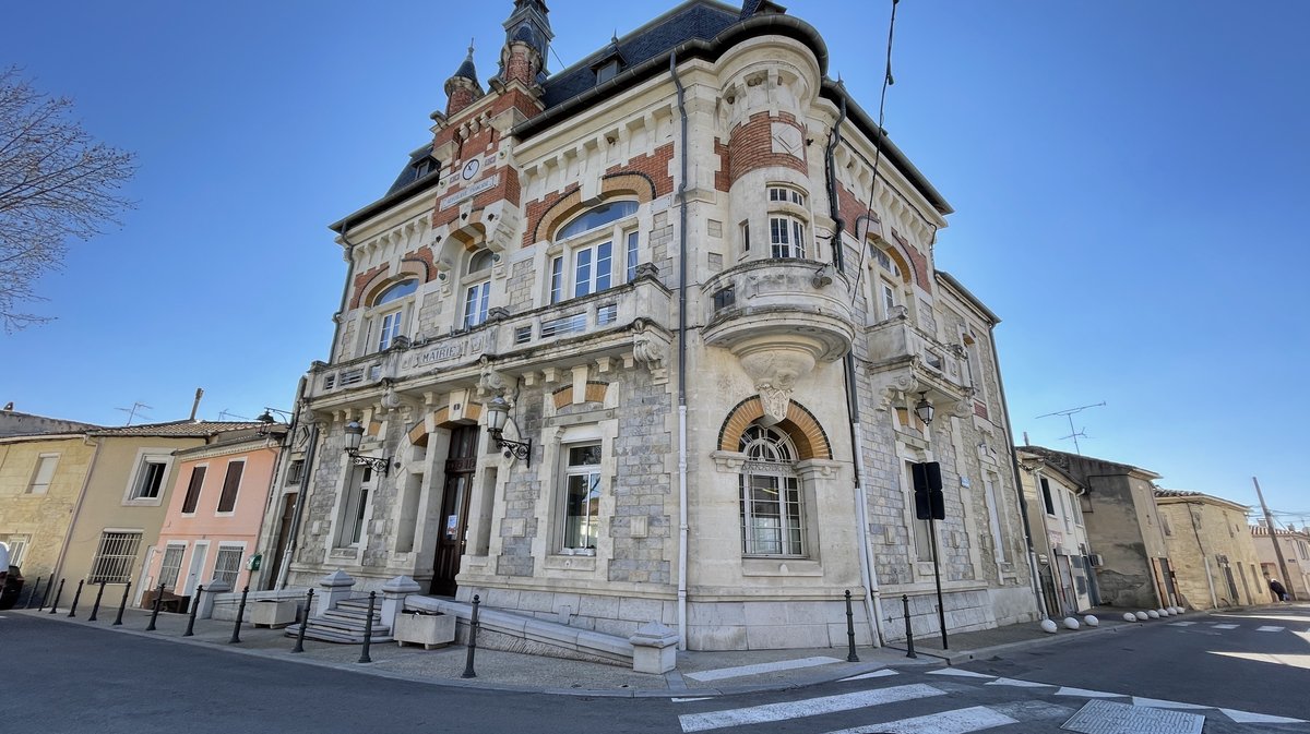 La Mairie de Jonquières-Saint-Vincent (Photo Anthony Maurin).