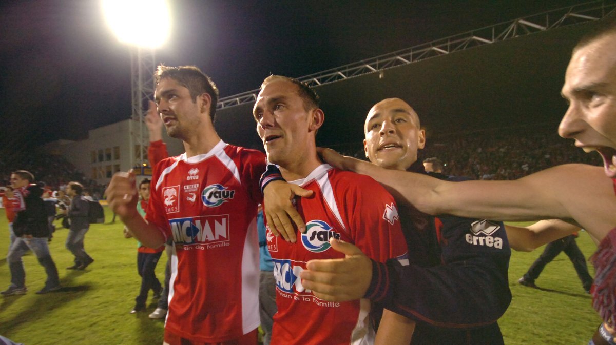 C&rsquo;est C&eacute;dric Horjak, ici entour&eacute; par Benoit Poulain et Idris Ech-Chergui, qui donnera le coup d&rsquo;envoi fictif de N&icirc;mes Olympique &ndash; Rumilly.