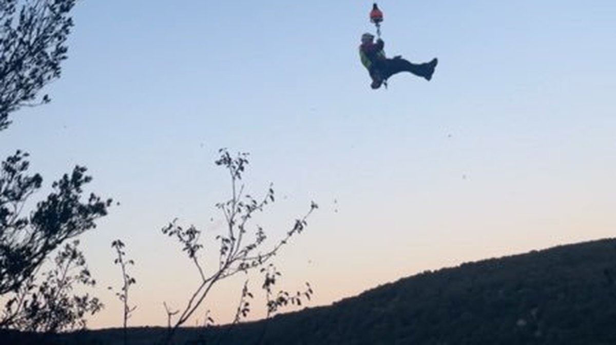 La personne blessée a été hélitreuillée. 