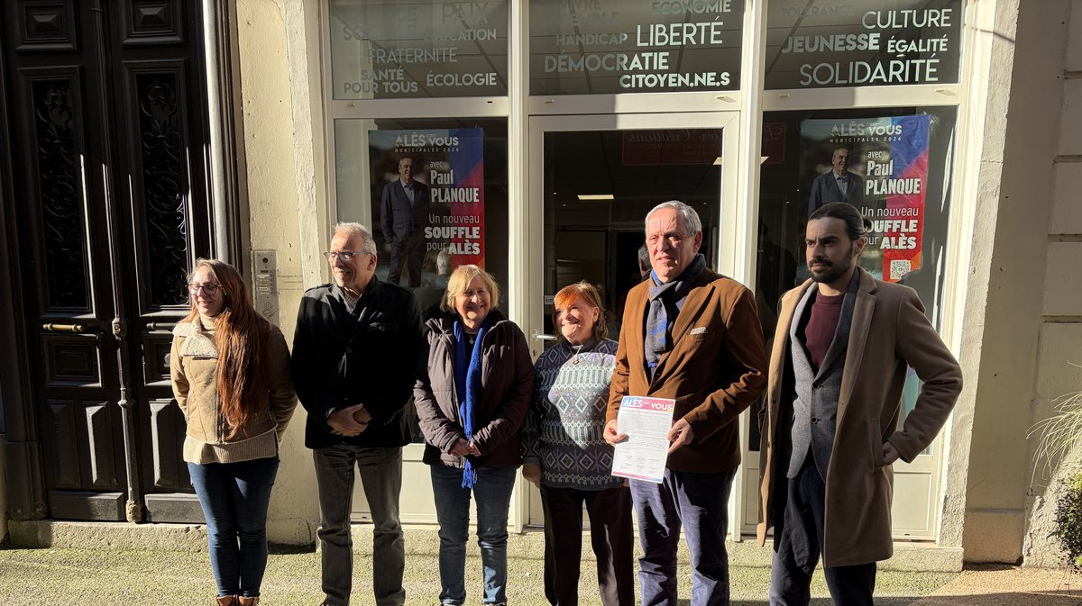 Les repr&eacute;sentants locaux du PCF, d'Al&egrave;s c'est Vous et de LFI
