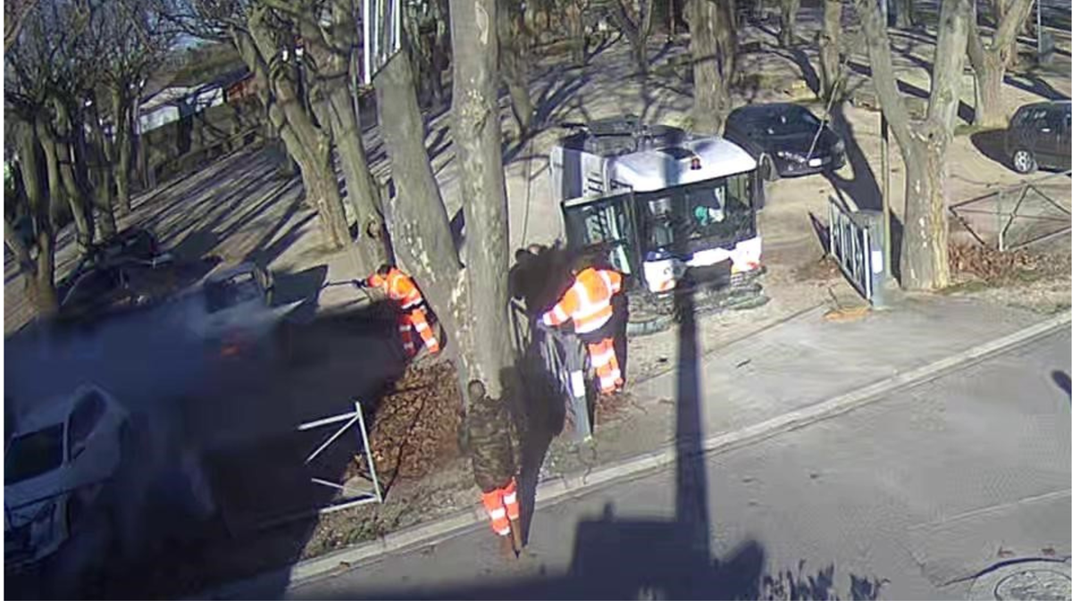 VALLABRÈGUES Trois agents de la CCBTA maîtrisent un incendie de voiture