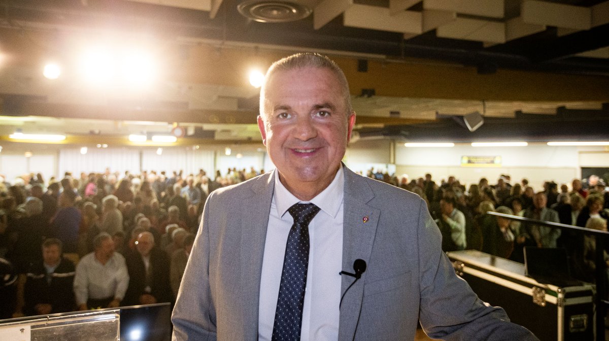 R&eacute;mi Nicolas et les &eacute;lus de Marguerittes