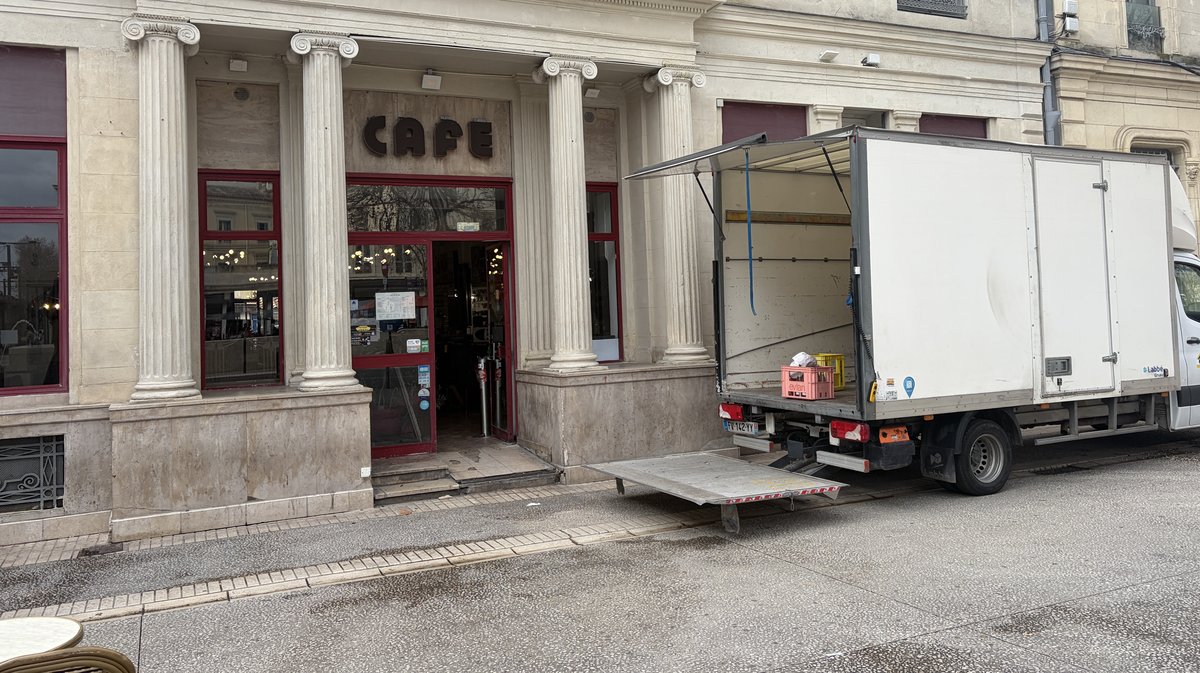 Les g&eacute;rants vident leurs derni&egrave;res affaires&nbsp;