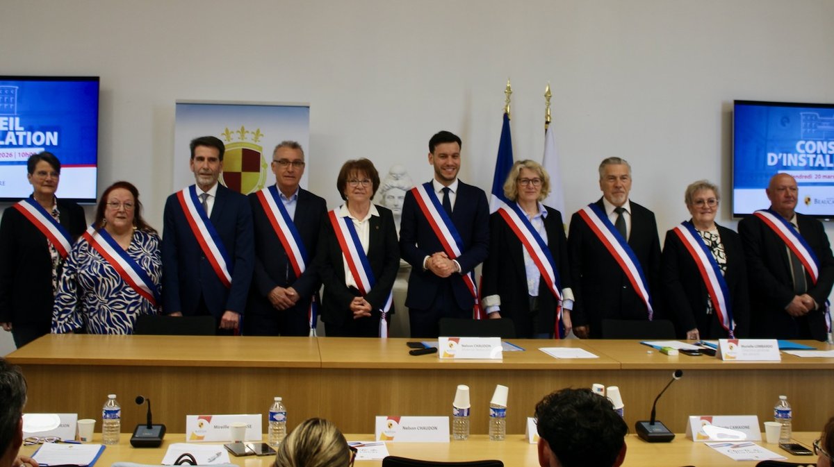 BEAUCAIRE Le maire Nelson Chaudon et ses adjoints officiellement installés