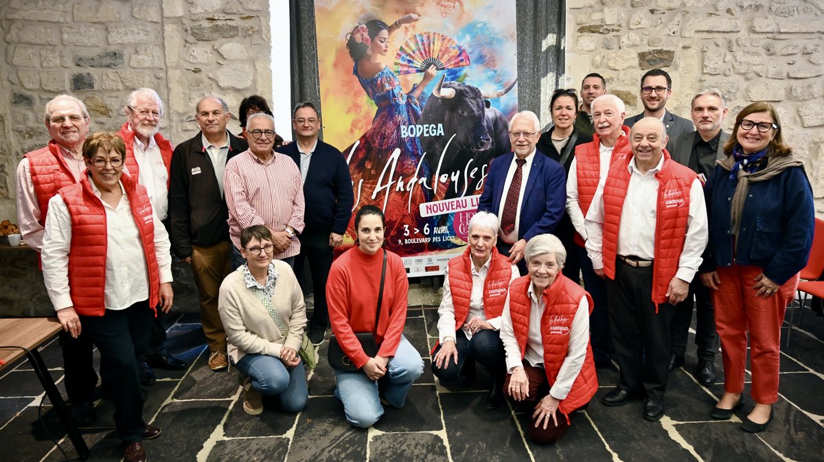 ARLES Feria de Pâques : la bodega Les Andalouses s'installe sur le parvis de l'hôtel Jules César