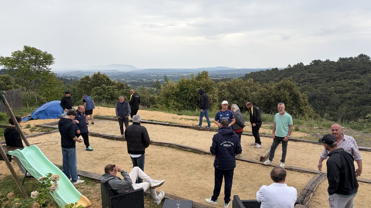 Le tournoi de p&eacute;tanque s'est d&eacute;roul&eacute; au Domaine du Serre D'Av&egrave;ne.&nbsp;