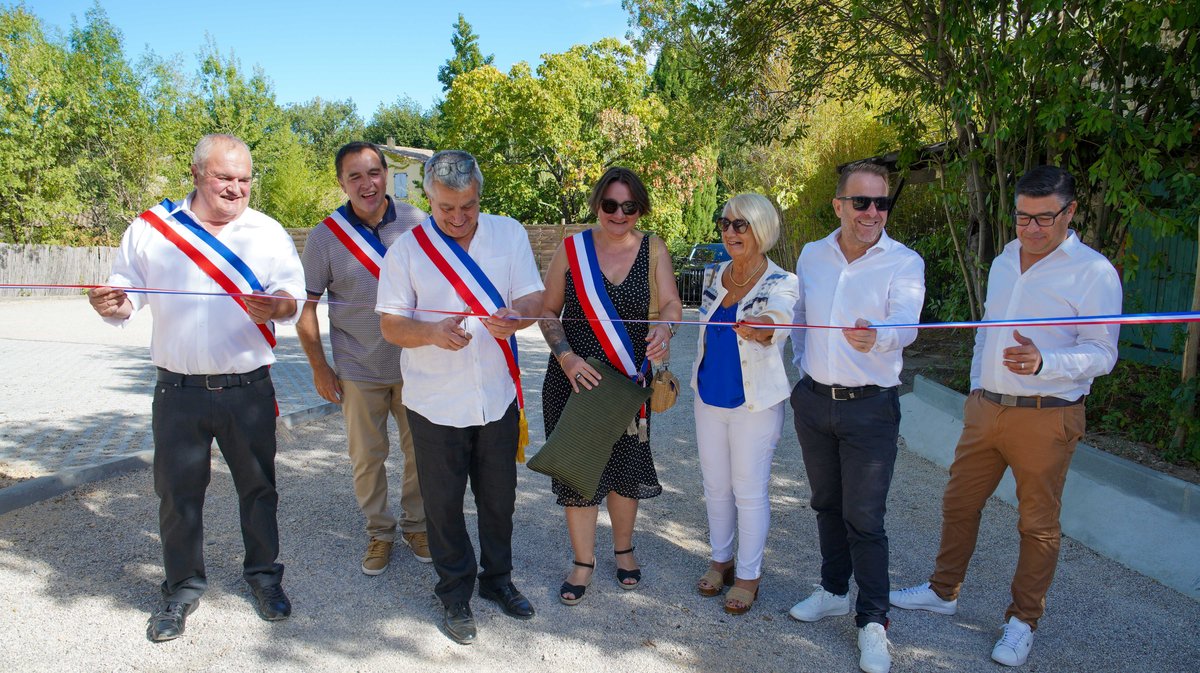 Inauguration du city stade de Fressac en pr&eacute;sence de Fran&ccedil;oise Laurent-Perrigot, pr&eacute;sidente du Conseil d&eacute;partemental du Gard et Olivier Gaillard vice-pr&eacute;sident, d&eacute;l&eacute;gu&eacute; &agrave; l'Am&eacute;nagement du territoire.