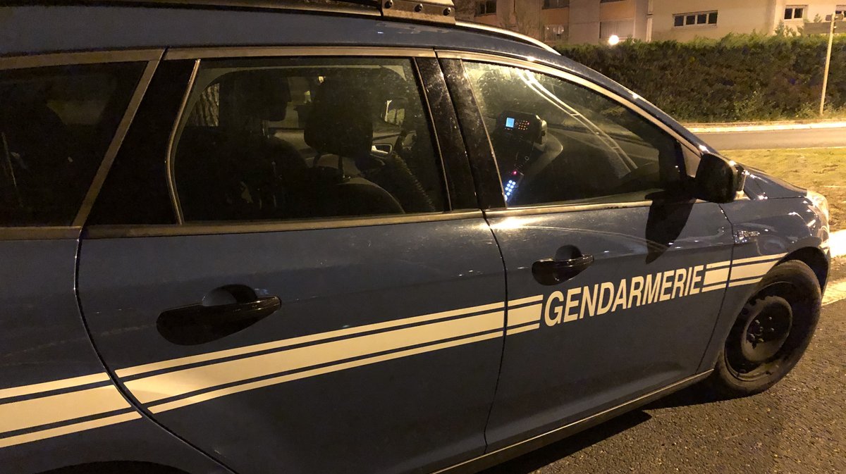 Les gendarmes en charge d'une enquête sur un double accident et 26 000 euros découverts
