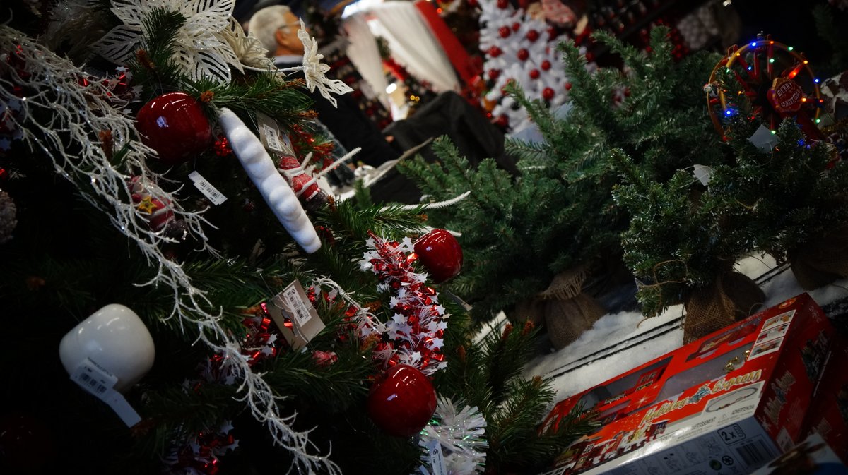 Dresser une table de fêtes sur le thème d'un Noël d'Antan