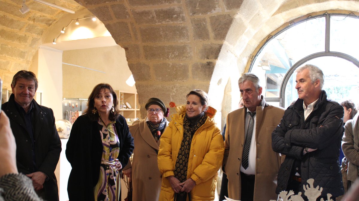 Carole Delga visite galerie Terra Viva Saint-Quentin-la-Poterie