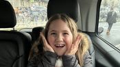 Lola lors du casting pour N'oubliez pas les enfants