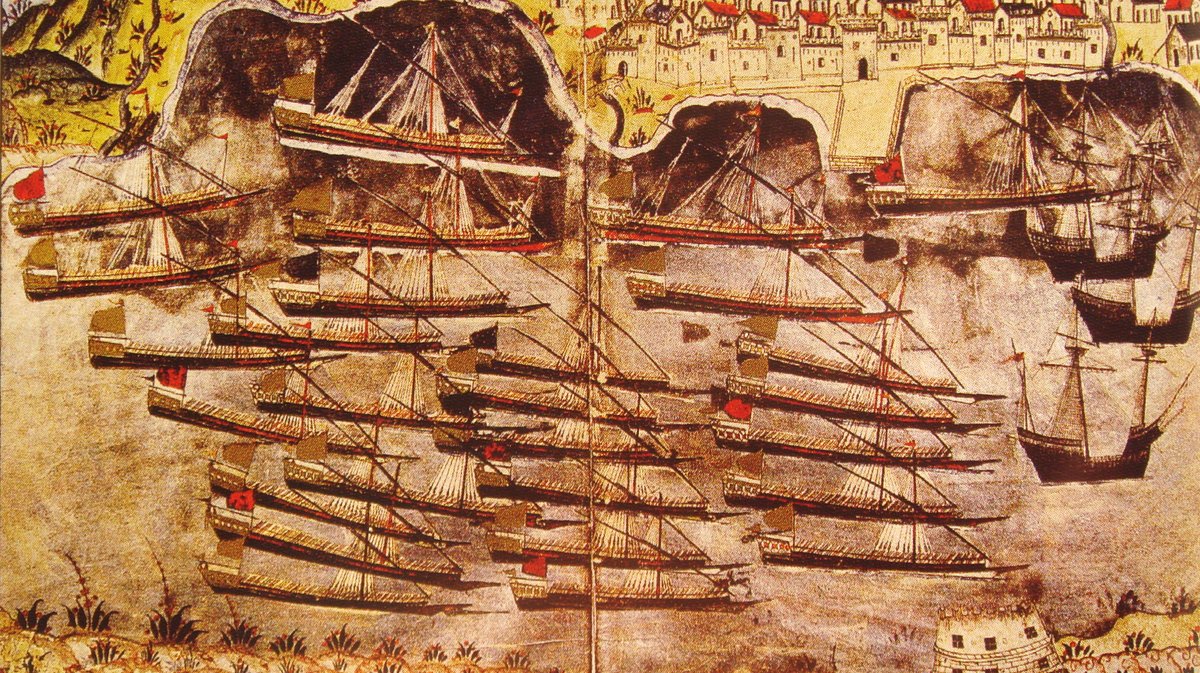 La flotte de Barberousse hivernant dans le havre à Toulon en 1543, par Matrakçı Nasuh. En bas à droite, on voit la Tour royale, alors récemment construite.La flotte de Barberousse hivernant dans le havre à Toulon en 1543, par Matrakçı Nasuh. En bas à droite, on voit la Tour royale, alors récemment construite.La flotte de Barberousse hivernant dans le havre à Toulon en 1543, par Matrakçı Nasuh. En bas à droite, on voit la Tour royale, alors récemment construite.