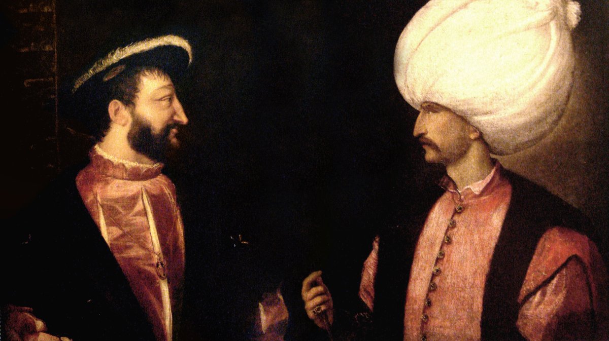 Les pères de l'alliance franco-ottomane, François Ier (à gauche) et Soliman le Magnifique (à droite), peints séparément par Titien vers 1530.