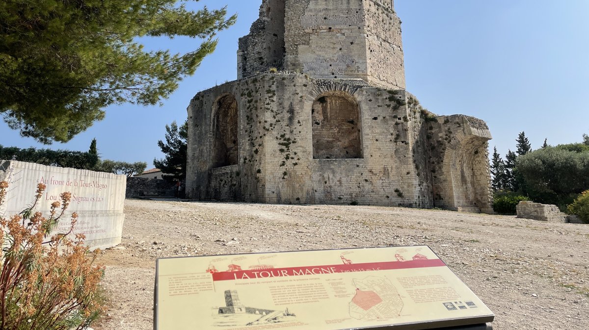 monument Nîmes (Photo Anthony Maurin).