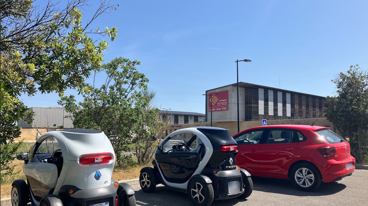 renault twizy lycée jean vilar villeneuve