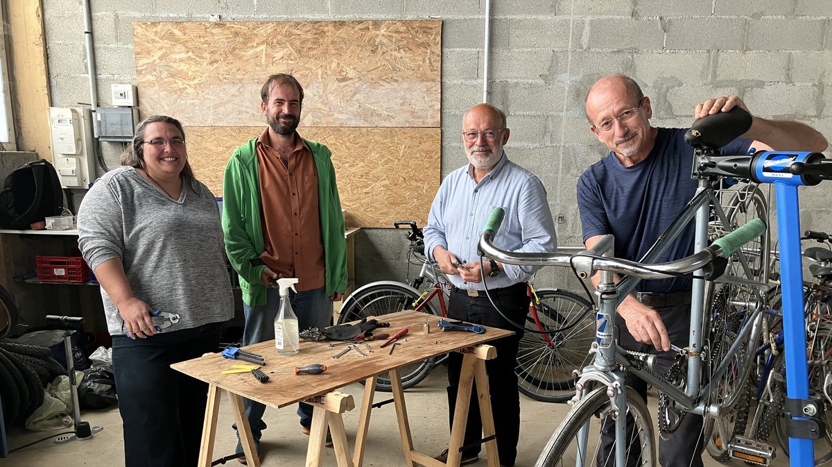 atelier participatif solidaire réparation vélos AC2GR peps