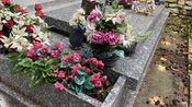 Tombes cimetière Saint-Baudile