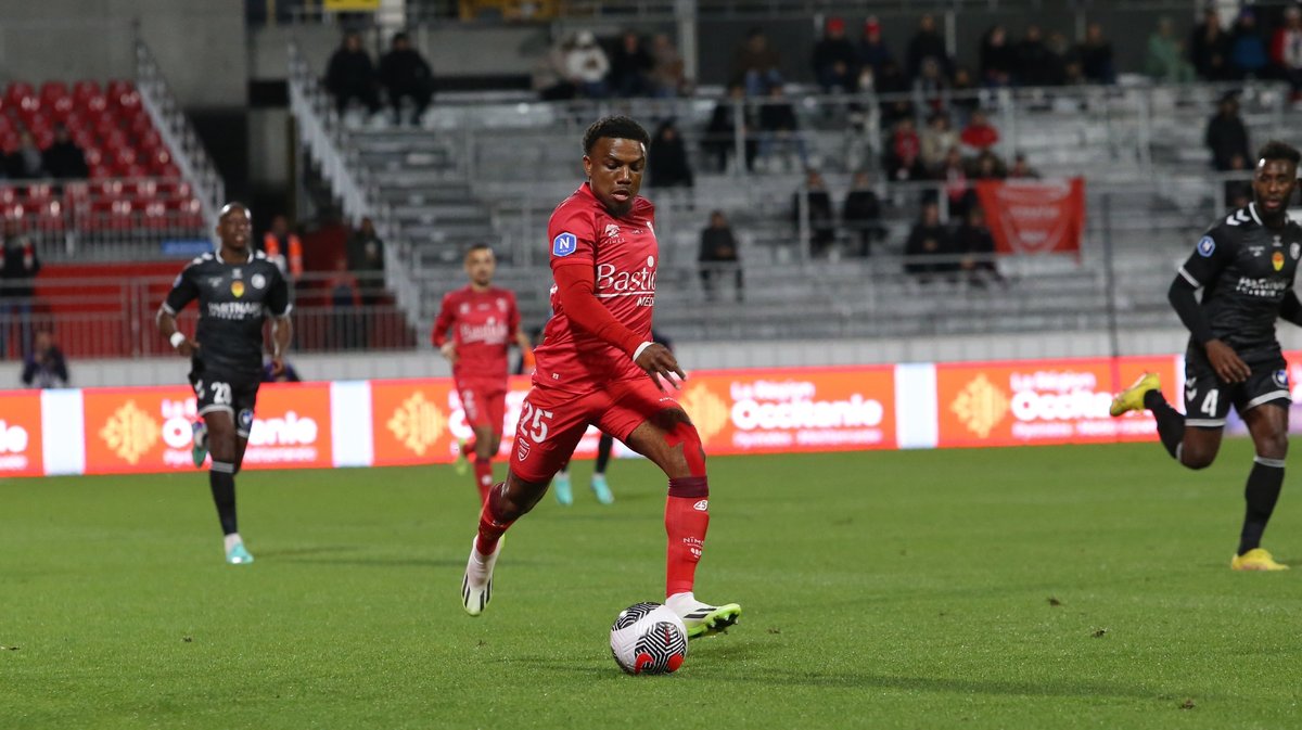 15 ème journée de National : Red Star FC - Nîmes Olympique  Image