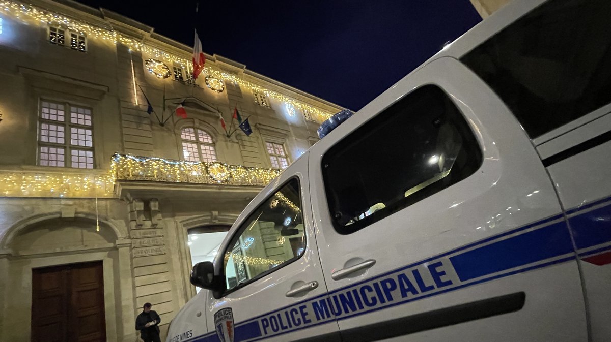 La Police municipale de Nîmes va accroître sa présence dans les rues de l'Écusson pendant les fêtes et les vacancces de Noël 2023 (Photo Anthony Maurin).
