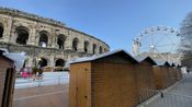 Patinoire synthétique éphémère Noël Nîmes 2023 (Photo Anthony Maurin).