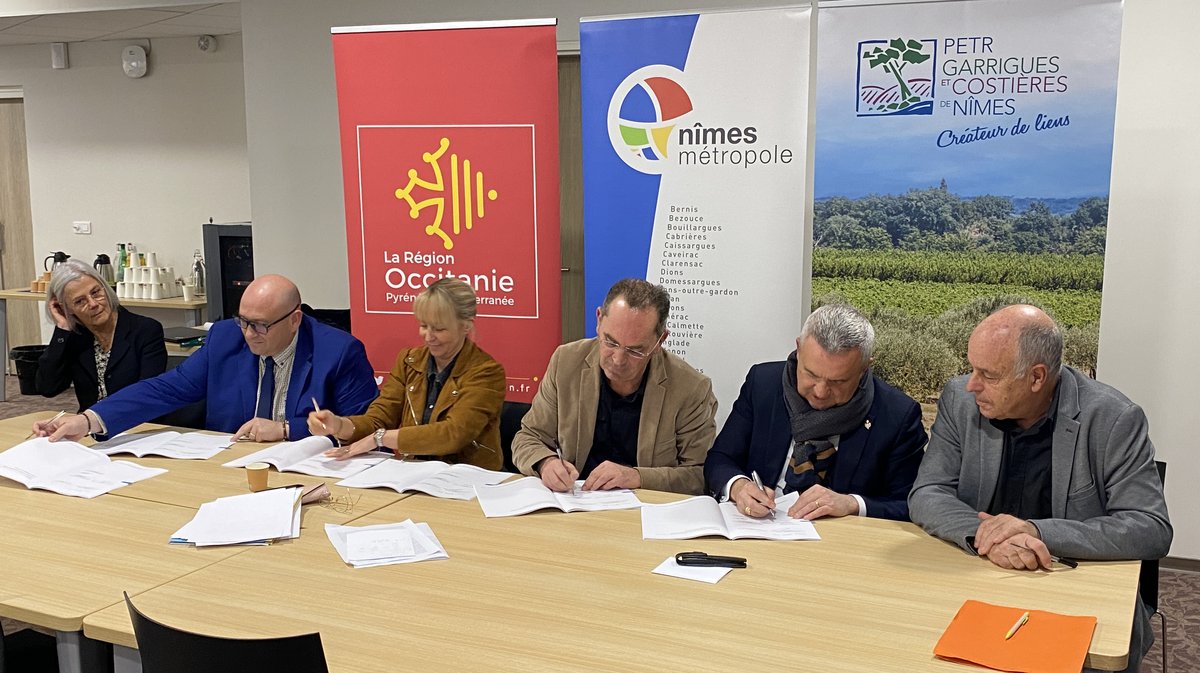 Signature contrat territorial Occitanie Saint-Mamert-du-Gard Bernis