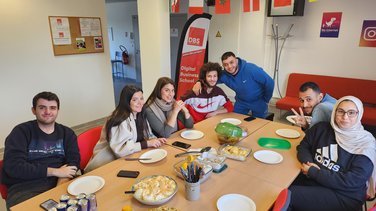 Repas interculturels DBS Nîmes (Photo DBS Nîmes).