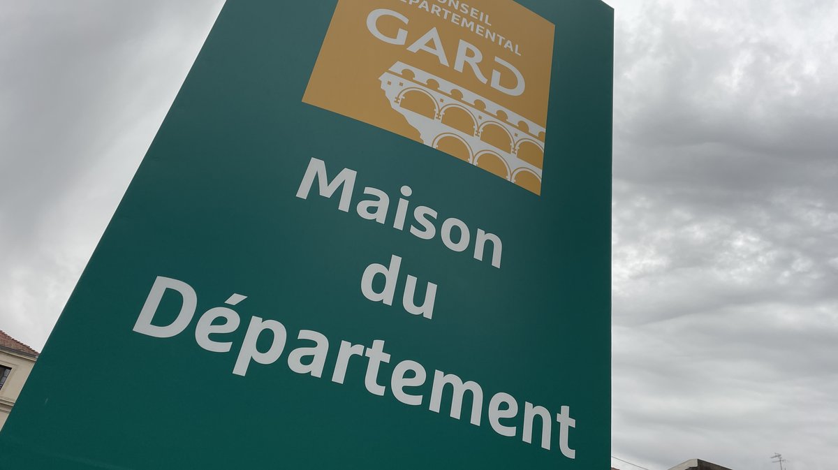 Séance plénière Conseil départemental Gard (Photo Anthony Maurin)