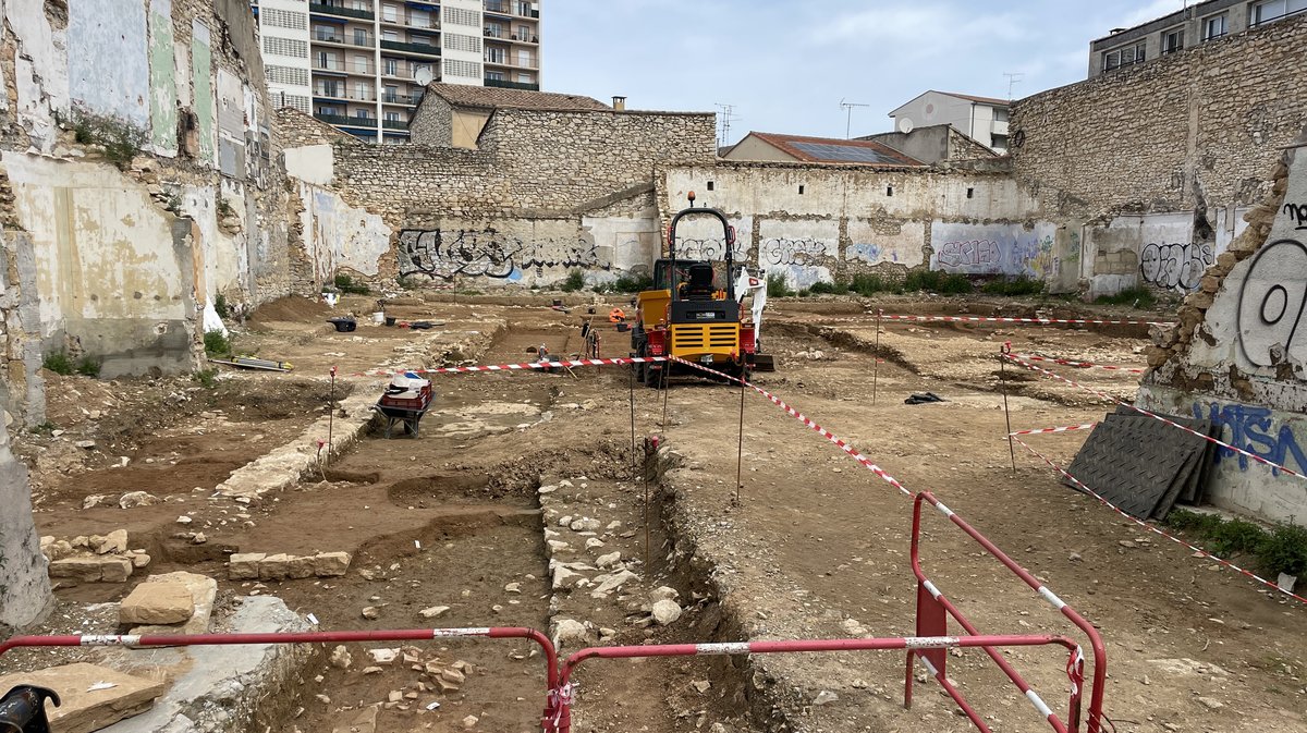 Les fouilles de l'Inrap Rue de Beaucaire pour du funéraire antique et une deuxième voie (Photo Anthony Maurin).