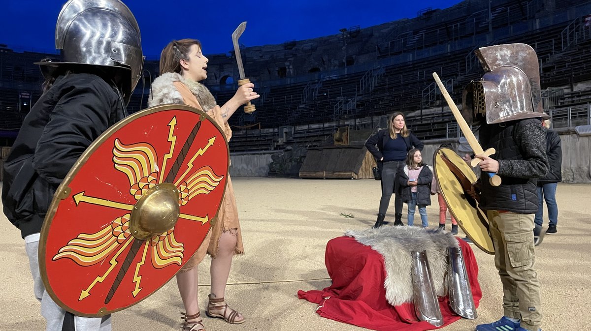 Une visite aux flambeaux dans les arènes de Nîmes (Photo Anthony Maurin)