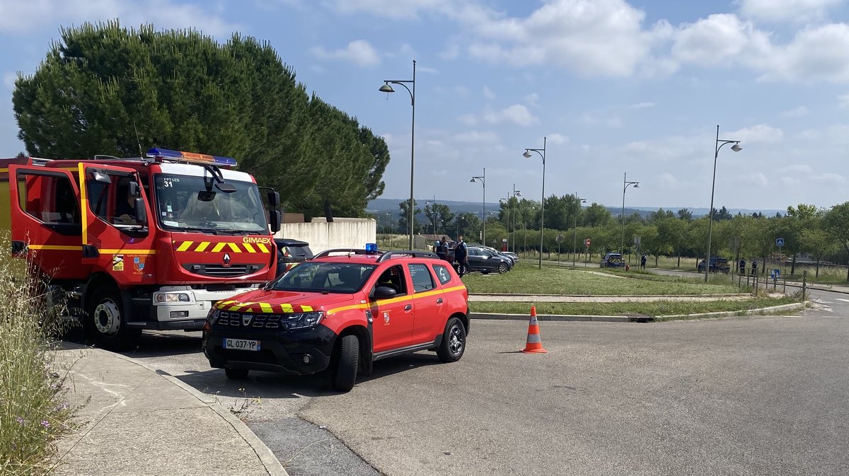 gendarmes pompiers uzès