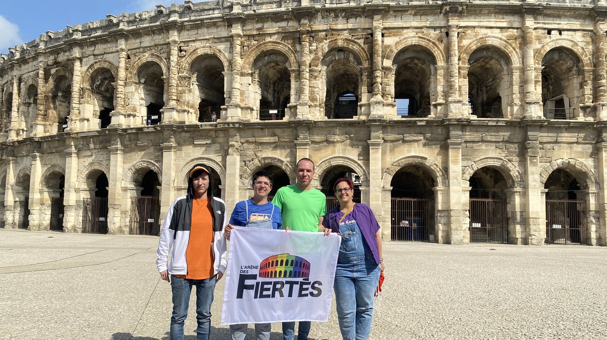 Les membres de l'association l'Arène des fiertés. 