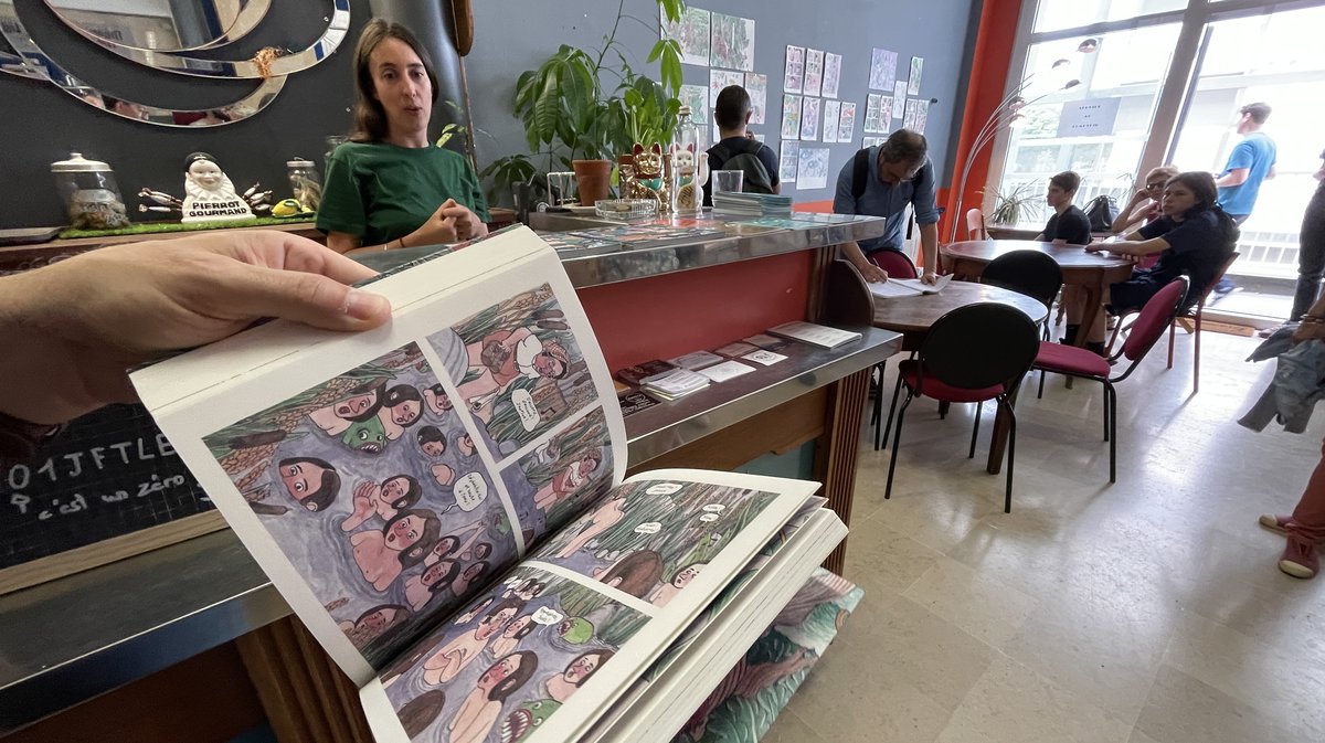 Nîmes s'illustre 2024 ici au café de La Serre (Photo Anthony Maurin)