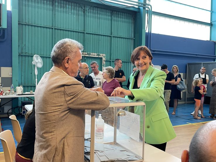 Pascale Bordes a voté à Bagnols-sur-Cèze vers 11h