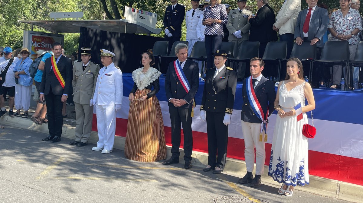 Cérémonie du 14 juillet à Arles.