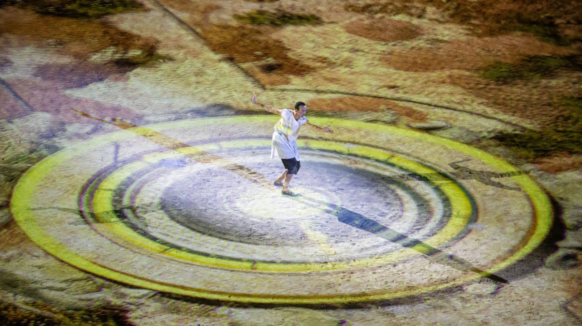 arenes nimes legendes jardins (yp)