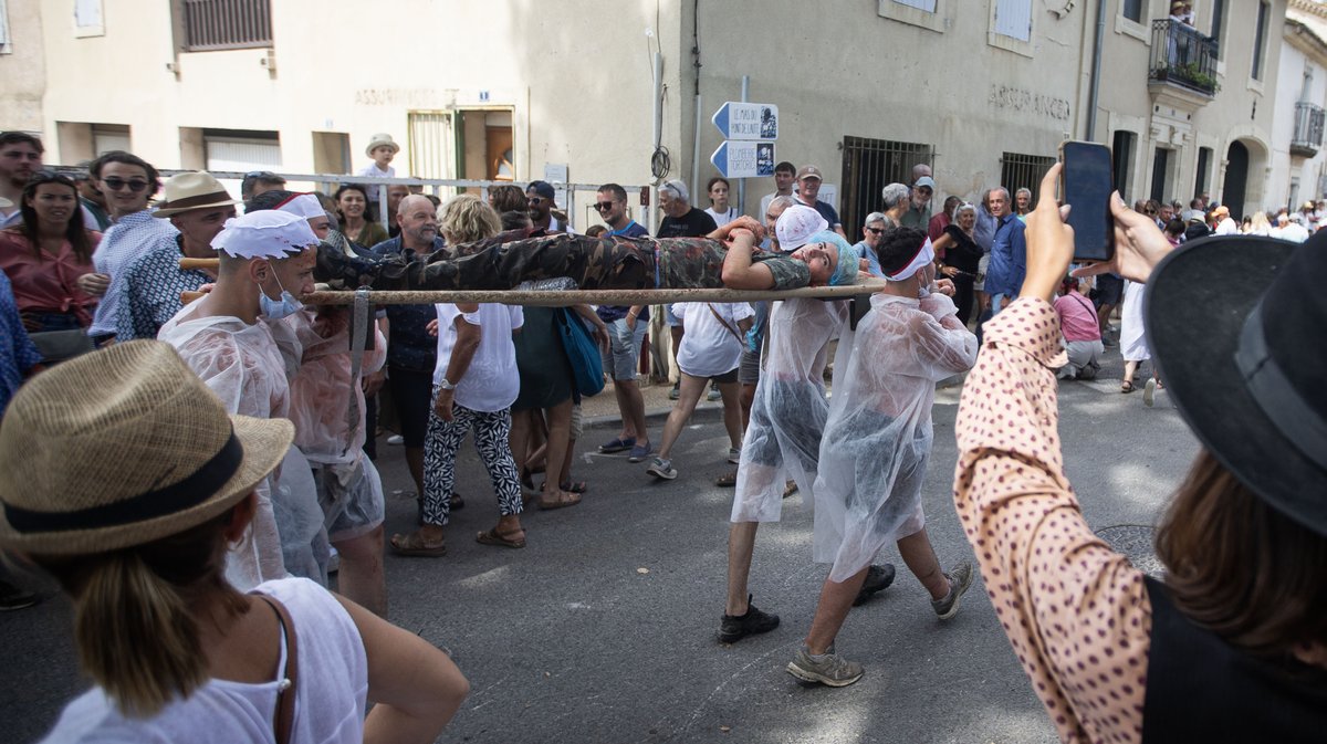 le cailar fete votive ancienne (yp)