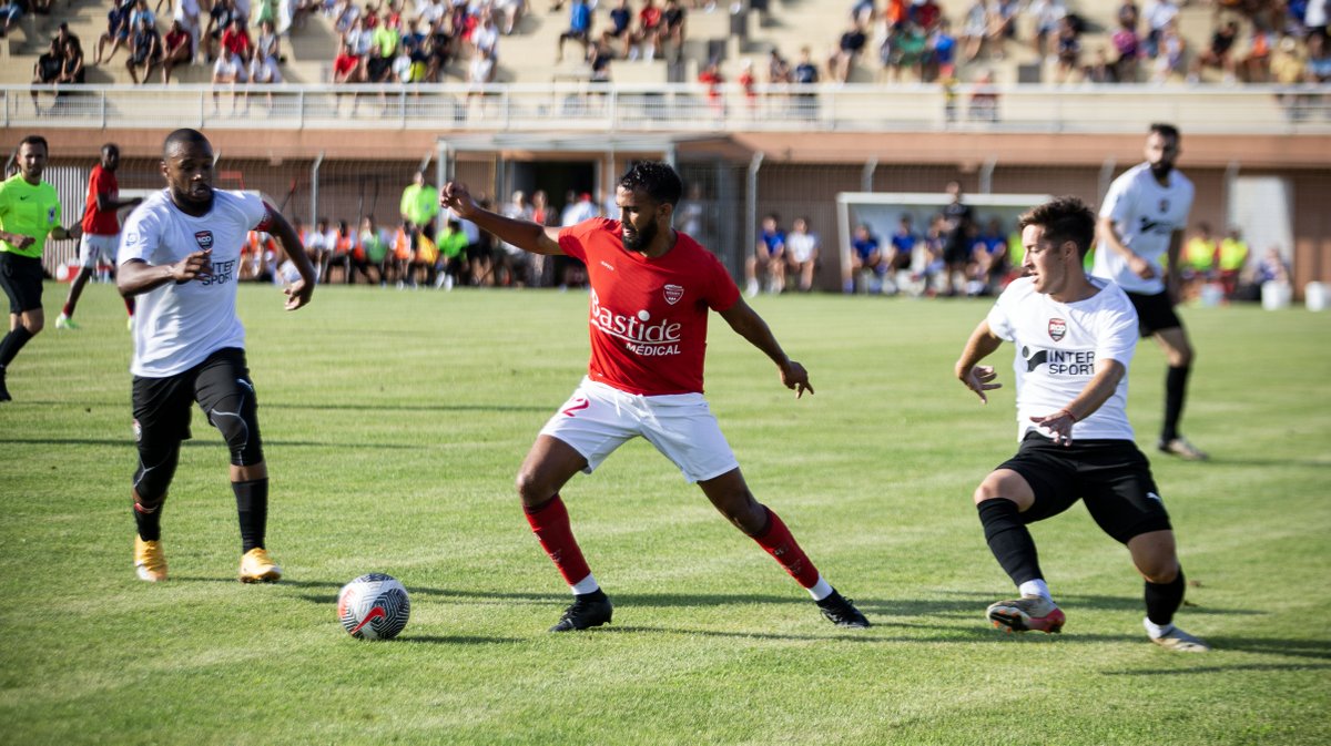 saint-gilles match football amical nÃ®mes olympique agde (yp)