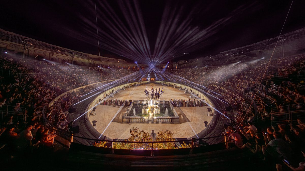 La légende des Jardins son et lumières 2024 Nîmes (Photo YourWolfAgency)