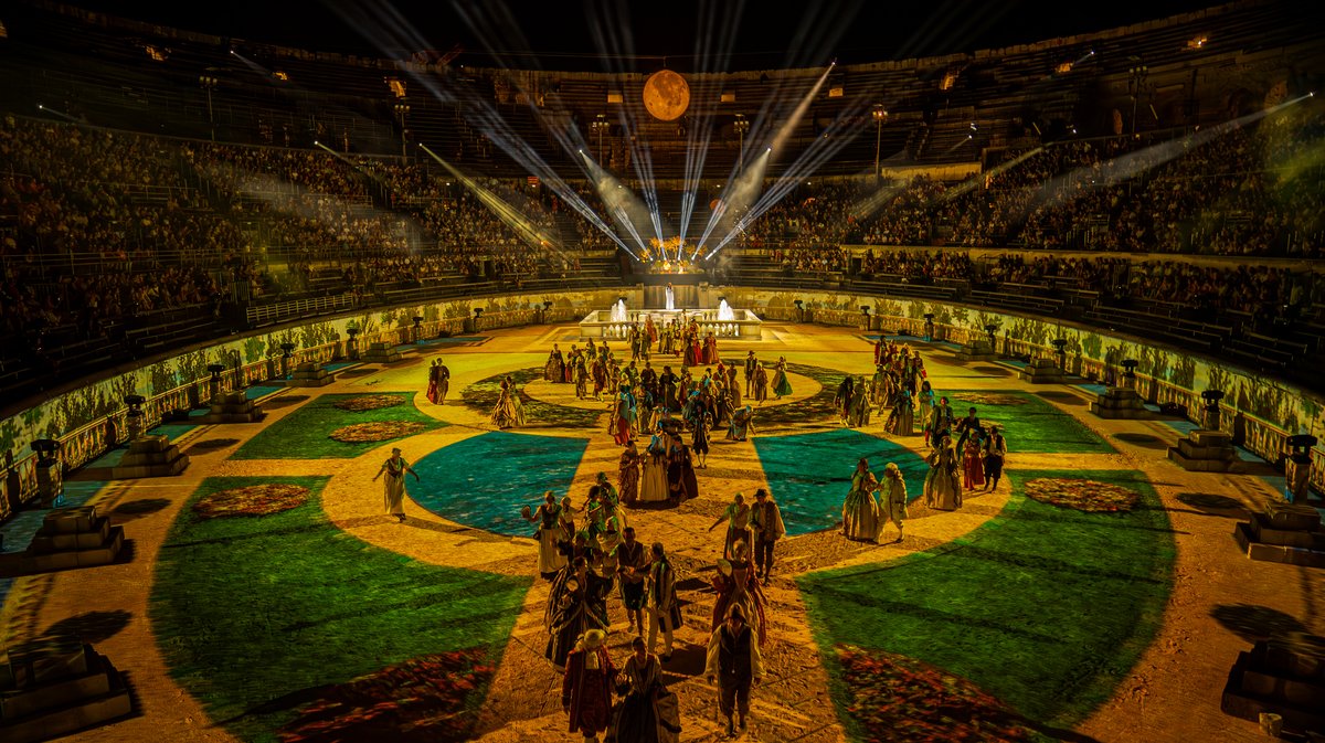 La légende des Jardins son et lumières 2024 Nîmes (Photo YourWolfAgency)