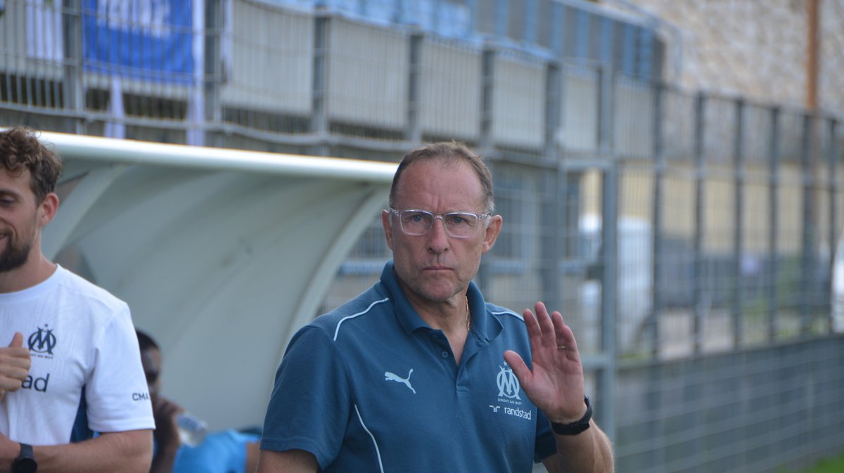 Jean-Pierre Papin OM OAC Football Olympique d'Alès en Cévennes