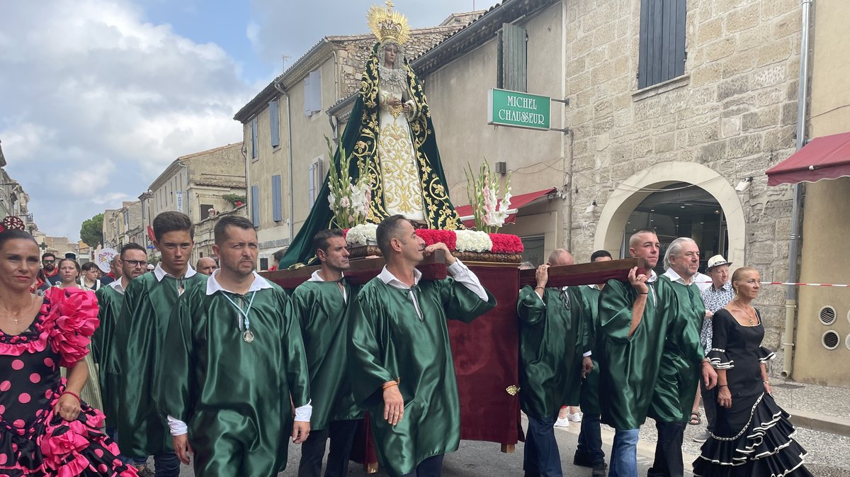 Défilé de la Romería Saint-Gilles féria