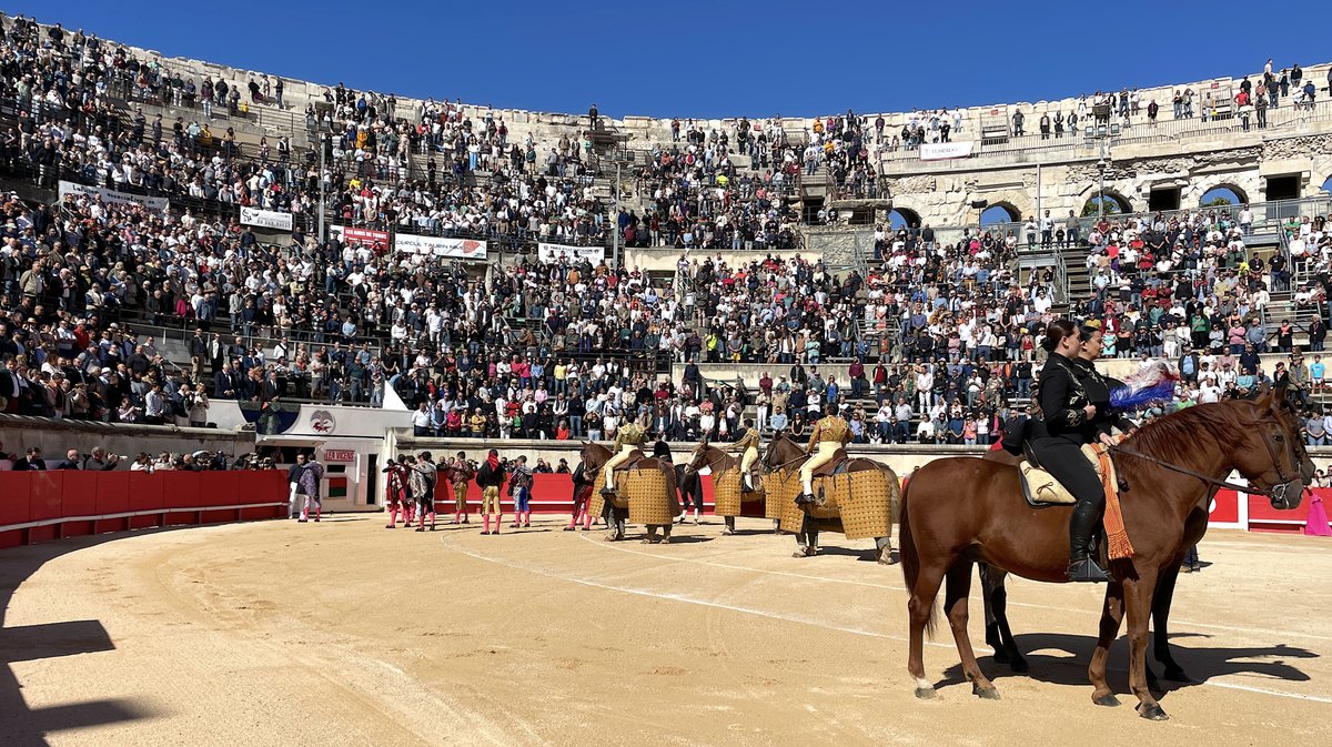 Corrida mixte avec toros de Bohorquez et Robert Margé pour Léa Vicens, Sébastien Castella et la confirmation d'alternative de Clemente (Photo Anthony Maurin)