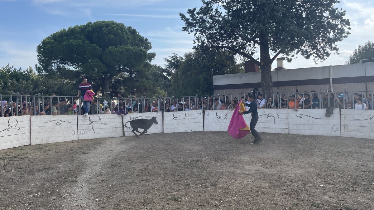 Journée taurine quartier de Barriol à Arles