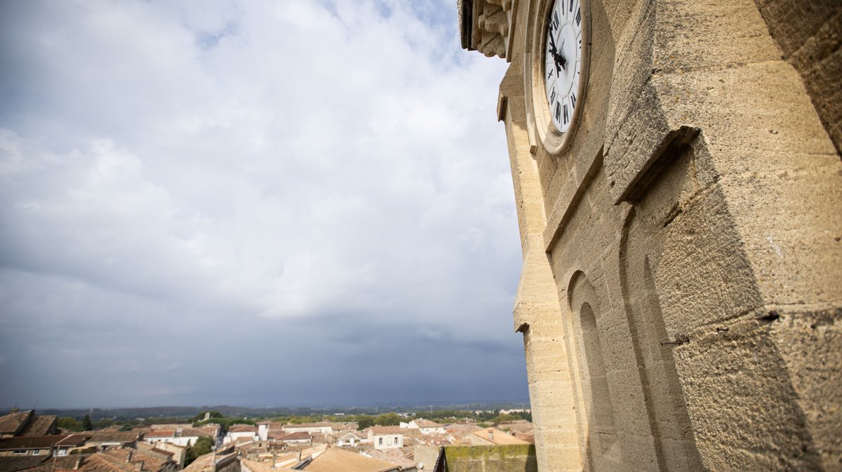 Vauvert tour horloge (yp)