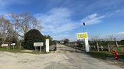 L'entrée de l'aérodrome Nîmes-Courbessac