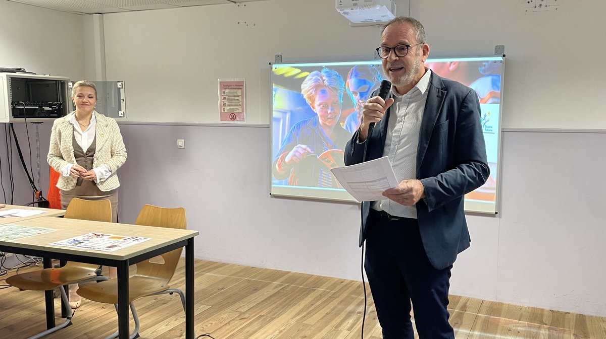 Mise en place dispositif DAR autisme collège Jean-Rostand Nîmes 2024 (Photo Anthony Maurin)