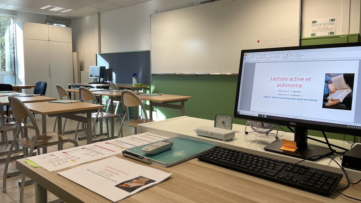 Mise en place dispositif DAR autisme collège Jean-Rostand Nîmes 2024 (Photo Anthony Maurin)