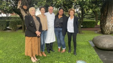 Dîner pour donner au restaurant Alexandre