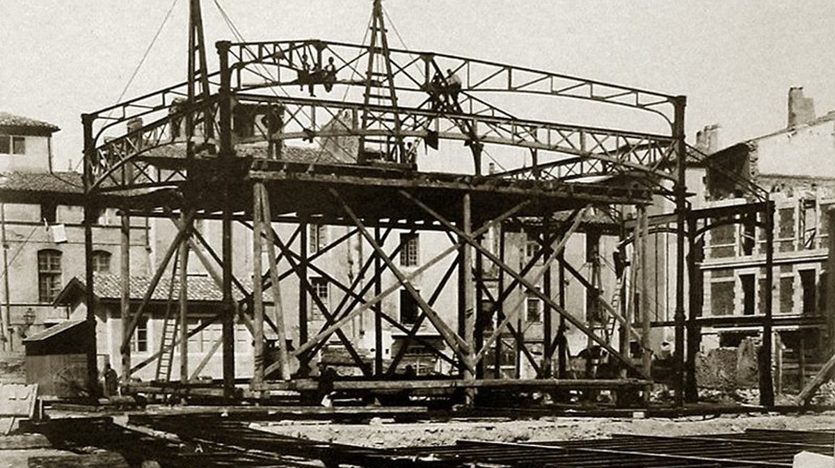 chantier de construction des Halles de Nîmes (Photo collection Ville de Nîmes)1