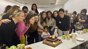 Les membres du CIDFF soufflent les bougies du 40 ème anniversaire de l'association.